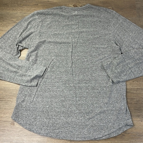 Goodlife Men’s Long Sleeve Grey Crewneck Tee Shirt, size XXL - Picture 8 of 8